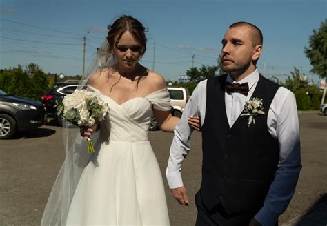 He couldn’t see his wedding. But this war-blinded Ukrainian soldier cried with joy at new love