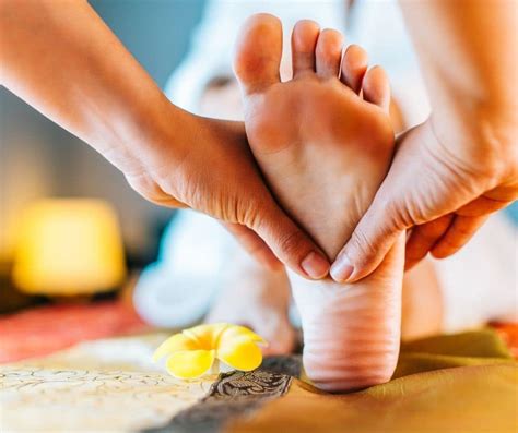 Head to toe massage. Welcome to My Head 2 Toe SPA – a place for relaxation. Foot Reflexology. more… Body Reflexology. more… Far Infrared Sauna. more… Stay up to date with our Newsletter. About Us. Lorem ipsum dolor sit amet, consectetuer adipiscing elit. Aenean commodo ligula eget dolor. Aenean massa. Cum sociis natoque penatibus et magnis dis parturient montes, … 