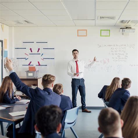 Heading to the top: how to become a headteacher Reed