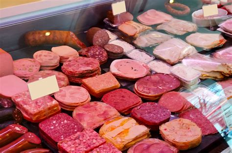 Healthiest deli meat. Jul 19, 2023 ... Is deli meat good for you? It depends. Opt for lower fat cuts of meat, preferably with lower sodium. Things like turkey are a great option. 