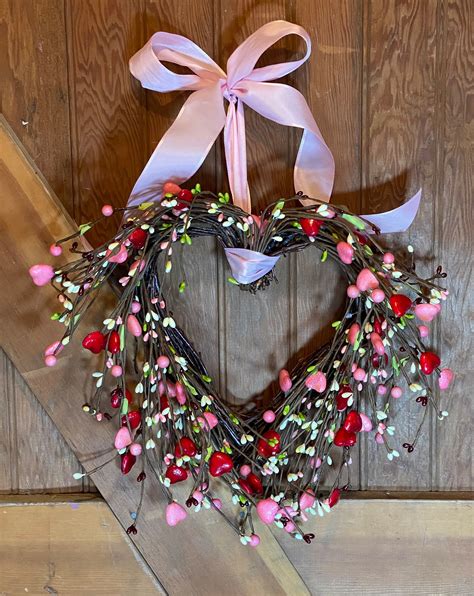 Heart Shaped Pip Berry Wreath - Etsy