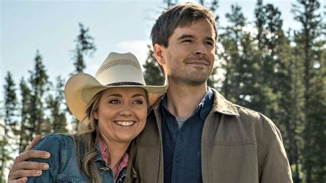 How does Ty die in Heartland Season 13? What happens to Ty in Season 14 of ‘Heartland’ At the end of Season 13, both Ty and Amy are accidentally shot. By the end of the season finale, both characters are recovering and considered to be out of the woods. However, in the first episode of Season 14, Ty collapses and suddenly dies of a …. 
