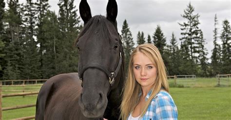 In season 13 episode 10, Amy is upset about her beloved horse Spartan’s age-related problems as well as being unable to help the colt that bonded with him. Moreover, when Georgie’s dog Remi gets hurt after escaping and getting caught in a poacher’s snare trap, Amy feels even more guilty. Image Credit: David Brown/CBC.. 