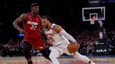 Heat vs knicks prediction. May 6, 2023 · The New York Knicks continue their best-of-7 Eastern Conference semifinal series against the Miami Heat Saturday at Kaseya Center. Tip for Game 3 is scheduled for 3:30 p.m. ET (ABC). Below, we analyze BetMGM Sportsbook’s lines around the Knicks vs. Heat odds, and make our expert NBA picks and … 