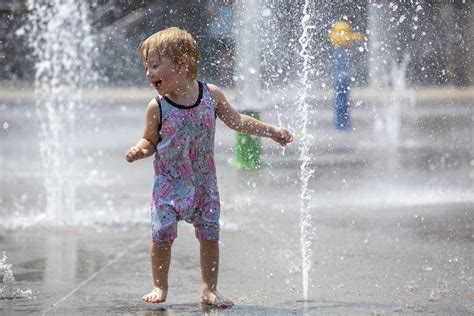 Heat warning issued for Toronto as humidex values set to reach into the 40s