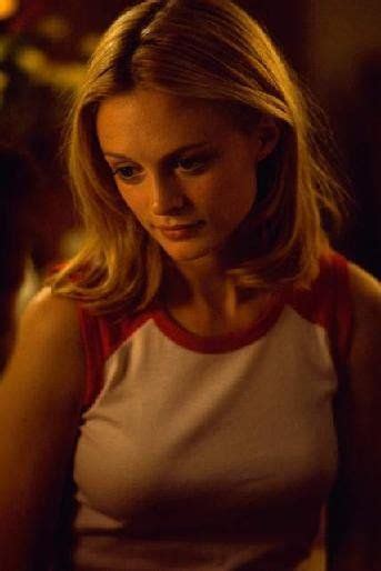 Heather graham nude in boogie nights. heather graham talks it up in an on set epk for 'boogie nights'. 