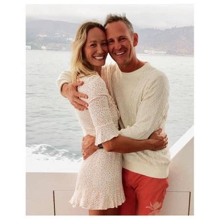 In 2015, she must pay her husband, Todd Thompson, alumni. A court-ordered her to pay Thomspon $9,000 per month in child support. De Laurentiis was also ordered to divide assets, including a $3.2 million Pacific Palisades home with over $300,000 in furniture and artwork.. 