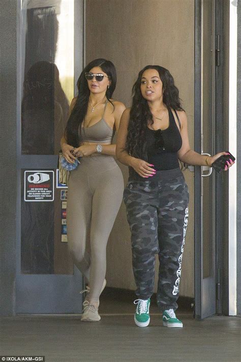 Mar 4, 2019 · As the drama between Jordyn Woods. Khloe Kardashian, and Tristan Thompson continues to unfold, TMZ spotted Kylie Jenner out and about in Calabasas with her other best friend, Heather Sanders. . 