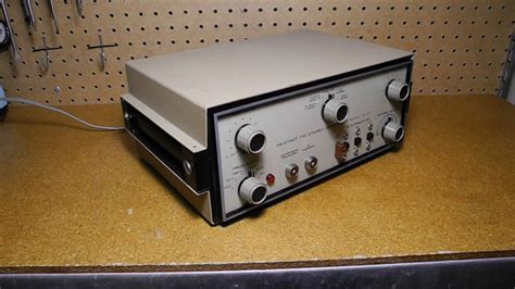 Heathkit FM stereo generator IG-37 - YouTube