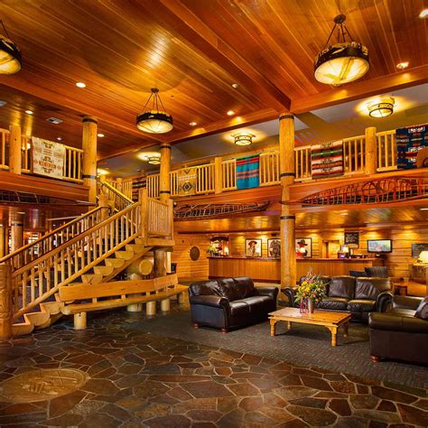 Heathman lodge. A rustic lodge, in the heart of the city. The natural wonder of the Pacific Northwest meets a culture of unique, personalized service at The Heathman Lodge, a rustic hotel in Vancouver, WA. Twenty signature suites; 182 distinctive guestrooms; 10,000+ square feet of flexible meeting space; Hudson’s Bar & Grill — all put together in a ... 