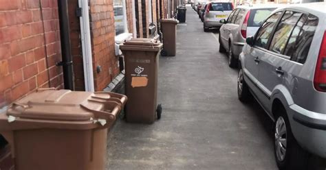 Heatwave forces Derby City Council to cancel bin collections