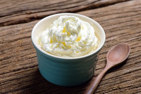 Heavy cream. Heavy cream powder is a shelf-stable option that can be stored in the pantry. Once reconstituted with water, it can be used in baked goods, soups, sauces and smoothies. One cup of heavy cream powder replaces one cup of heavy cream. Mascarpone. Mascarpone cheese is thick, and its texture closely resembles that of heavy cream. 