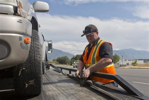 Heavy duty tow truck operator jobs. Things To Know About Heavy duty tow truck operator jobs. 