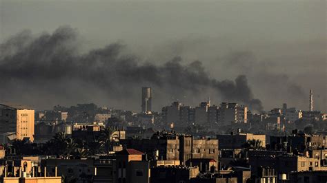 Heavy fighting in south Gaza as Israel presses ahead with renewed US military and diplomatic support