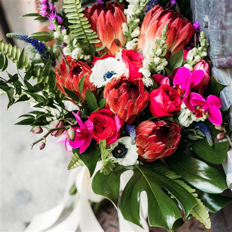 H-E-B Blooms address is at 5313 Saratoga Blvd in Corpus Christi TX. The zip code is 78413. The information on this page related to H-E-B Blooms was regarded as valid when it was shared with Flower Shop Directory. To order flower delivery from this local florist, call them at (361) 980-0993. . 