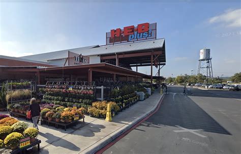 H-E-B is excited to welcome customers to its newest location in San