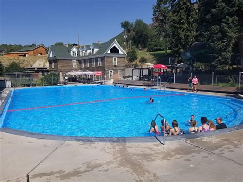 Heise hot springs. The Heise Hot Springs has a pool, golf course and campground. The 92 degree pool has a 350-foot water slide. There is also a 105 degree mineral pool. Admission is $9.00 per person and the water slide is an extra charge (see price list below for details). Hours BIG POOL- (Summer only) Monday to Saturday 10 AM … 