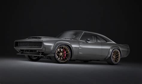 Helephant. Oct 30, 2018 ... It seemed absolutely bonkers when FCA debuted the 707-horsepower Hellcat engine in 2015. It then upped the ante with the over 800-horsepower ... 
