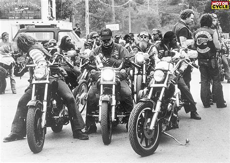 Read Hell's Angels