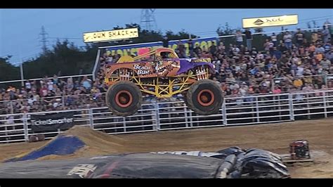 The MONSTER TRUCKZ EXTREME TOUR also brings you the Sphere of Fear, 6 motorcycle riders face death as they whip around inside the globe missing each other by inches. The Nitro Motocross Team will .... 