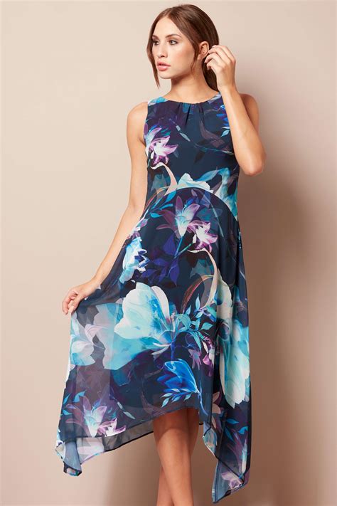 Hem dress. QUIZWomen's Flower Detail Dip Hem Dress. Women's Flower Detail Dip Hem Dress. Shipped and sold by Soldthrough. 1 (1 ) $80.00. $100.00. Details. Please select a color. Current selected color: Black. 