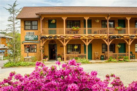 Hemlock inn. Stay at this 3.5-star golf cabin in Gatlinburg. Enjoy free WiFi, free parking, and an arcade/game room. Popular attractions Dollywood and Ripley's Aquarium of the Smokies are located nearby. Discover genuine guest reviews for Hemlock Inn along with the … 