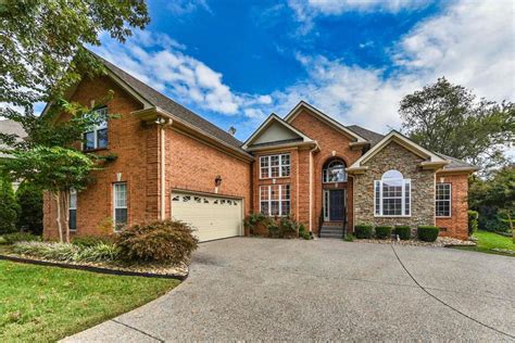 Zillow has 52 photos of this $640,000 3 beds, 3 baths, 3,025 Square Feet single family home located at 117 N Country Club Dr, Hendersonville, TN 37075 built in 2003. MLS #2566760.. 