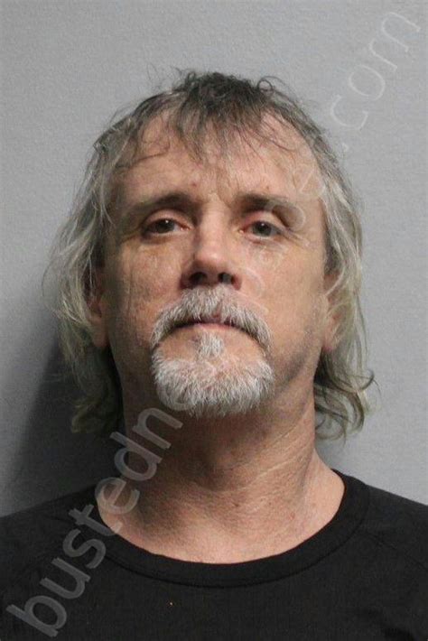 SMITH, STEPHEN DALE | 2023-09-05 14:48:00 Perry County, Indiana Booking. Booking Details name SMITH, STEPHEN DALE age 48 years old height 6' 1" hair Brown eye Green weight 175 lbs sex Male address TELL CITY, IN 47586 arrested…. Most recent Tell …. 