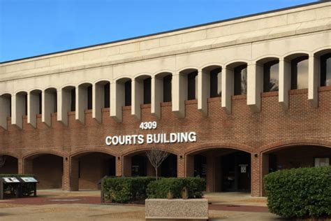 The court has jurisdiction over civil claims up to $25,000 and is located at 4301 E. Parham Rd., Henrico, VA 23228. Henrico County Court Records. The Henrico County Court maintains records of all cases heard in the county's courts. These records include information about the parties involved, the charges or claims filed, and the outcome of .... 
