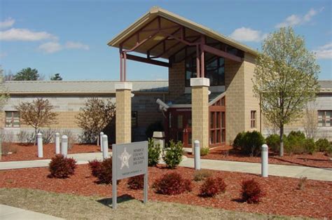 Henrico east inmate search. Regional Jail West - Visitation. Times and days are subject to change without notice. Monday 8:30 am - 4 pm. Thursday 9 am - 4 pm. Friday 8:30 am - 5:00 pm. Saturday 10 am - 3:30 pm. Sunday 10 am - 3:30 pm. All federal holidays. This facility may also have a video visitation option, please call 804-501-4581 for more information, alerts, or ... 