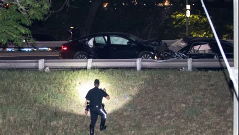 NEW YORK (CBS 2) – Six people, including a police officer, were injured after an early-morning car accident on the Henry Hudson Parkway. The multi-car crash happened on the northbound side near .... 