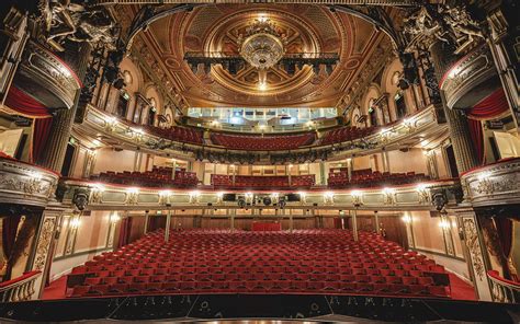 Her Majesty’s Theatre in London to be renamed His Majesty’s …