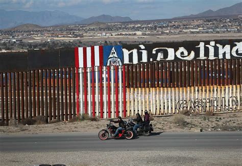 Here's what it looks like at the U.S.-Mexico border after Title 42 expired