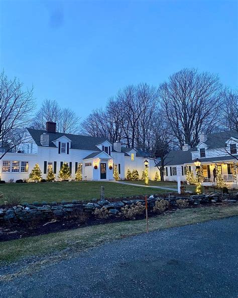 Hermitage inn vermont. A mountainside condominium hotel ($350,000 to $1.2 million) features 60 one- to four-bedroom units. Membership at the Hermitage Club is priced from $60,000 per person and $65,000 per family, with ... 