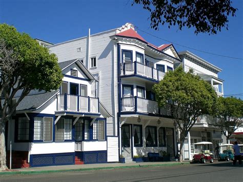 Hermosa hotel catalina. View deals for Hermosa Hotel. Guests enjoy the location. Catalina Island Museum is minutes away. WiFi is free, and this hotel also features a bar and a front desk. 