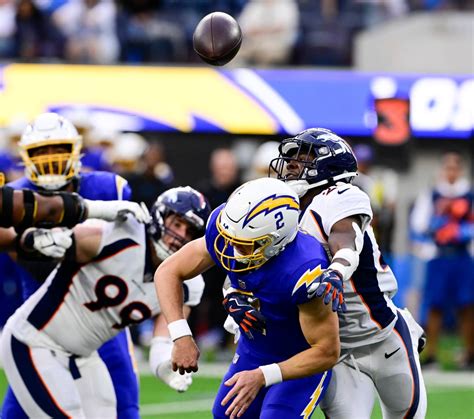 Heroes and Zeros from Broncos’ 24-7 win over Chargers: Ja’Quan McMillian just keeps making plays
