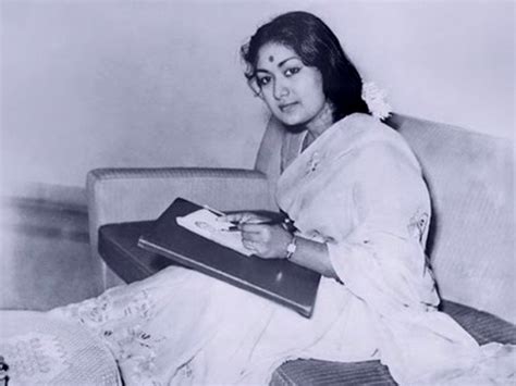 Heroine savitri biography examples