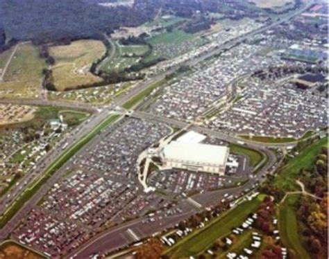 Hershey pennsylvania car show and swap meet. Oct 6, 2023 ... ... show, you would walked 29 1/2 miles. This is the largest antique automobile show and flea market in the United States. Filmed October 4 ... 
