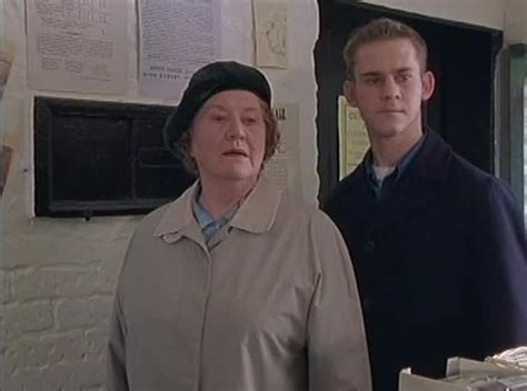 Hetty Wainthropp Investigates : For Love Nor Money (1998)