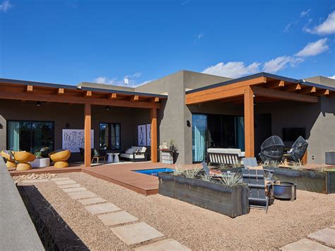 Hgtv santa fe. Southwest Style. HGTV Smart Home 2023’s scenic location in Santa Fe, New Mexico is reflected in the home’s modern interpretation Southwestern design. The front yard of HGTV Smart Home 2023 embraces the natural beauty of Santa Fe and highlights this stunning modern stucco and wood house with attached garage and the latest in technology. 