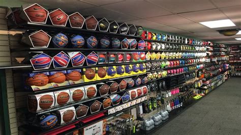 Hibbets union city tn. Hibbett Sports, Martin, Tennessee. 287 likes · 3 talking about this · 31 were here. Sporting goods retailer specializing in team sports. Offering a great selection of equipment, footwear, and... 