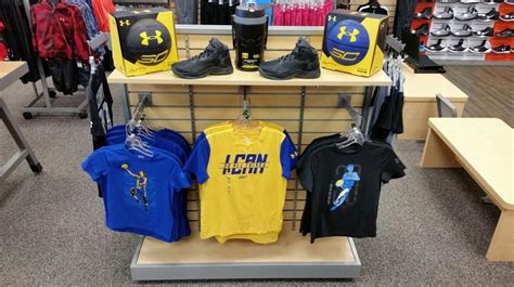 Hibbett Sports, Saint Robert, Missouri. 78 likes · 75 talking about this · 63 were here. Sporting goods retailer specializing in team sports. Offering a great selection of equipment, footwear, and.... 