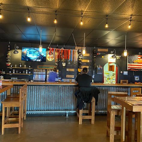 Hickory Creek Brewing Company (New Lenox) - All You Need …