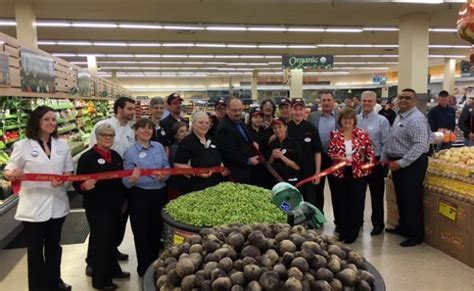 Hickory hills jewel. Visit your neighborhood Jewel-Osco located at 9528 S Roberts Rd, Hickory Hills, IL, for a convenient and friendly grocery experience! From our deli, bakery, fresh produce and helpful pharmacy staff, we've got you covered!... 