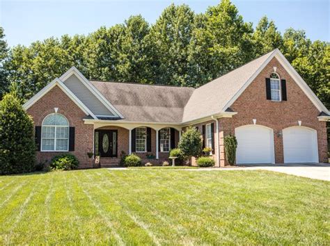Hickory north carolina homes for sale. Things To Know About Hickory north carolina homes for sale. 