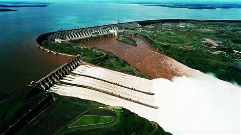 Hidrelétrica Binacional de Itaipu: a obra mais cara do planeta terra ...