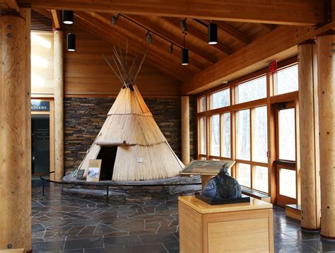 High desert museum bend oregon. Learn about Native American culture and history, and delight your children with one of many fun, hands-on programs that bring history and science to life. The High … 