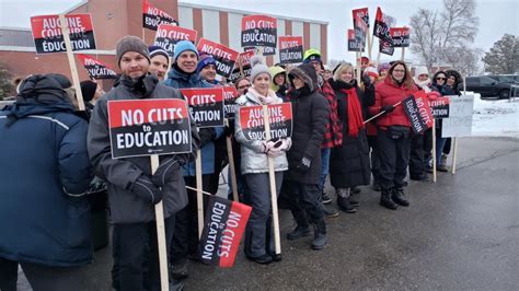 High school teachers strike avoided after OSSTF agrees to arbitration in contract talks