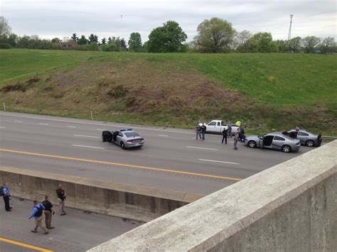 Updated:8:02 AM EDT April 4, 2023. MAUMEE, Ohio — A juvenile is in the hospital following a high speed chase that resulted in the driver crashing into a ditch Tuesday morning. This happened on .... 