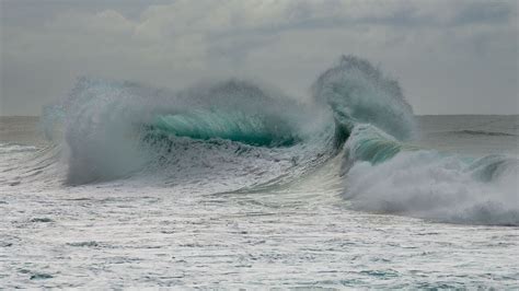 High surf warning in effect for north, west shores of most …